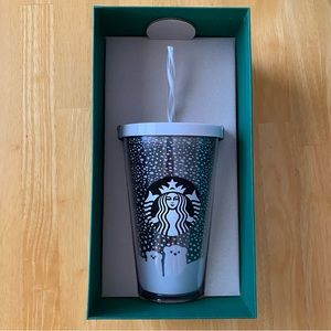 NWT Starbucks Polar Bear Snow Straw Cup